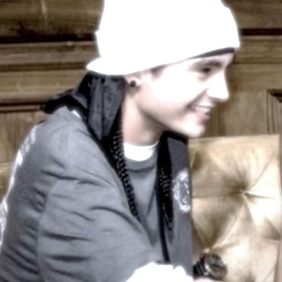 Tom Kaulitz (Girlfriend?)