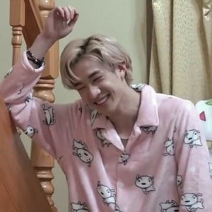 ☻︎ Bang chan.