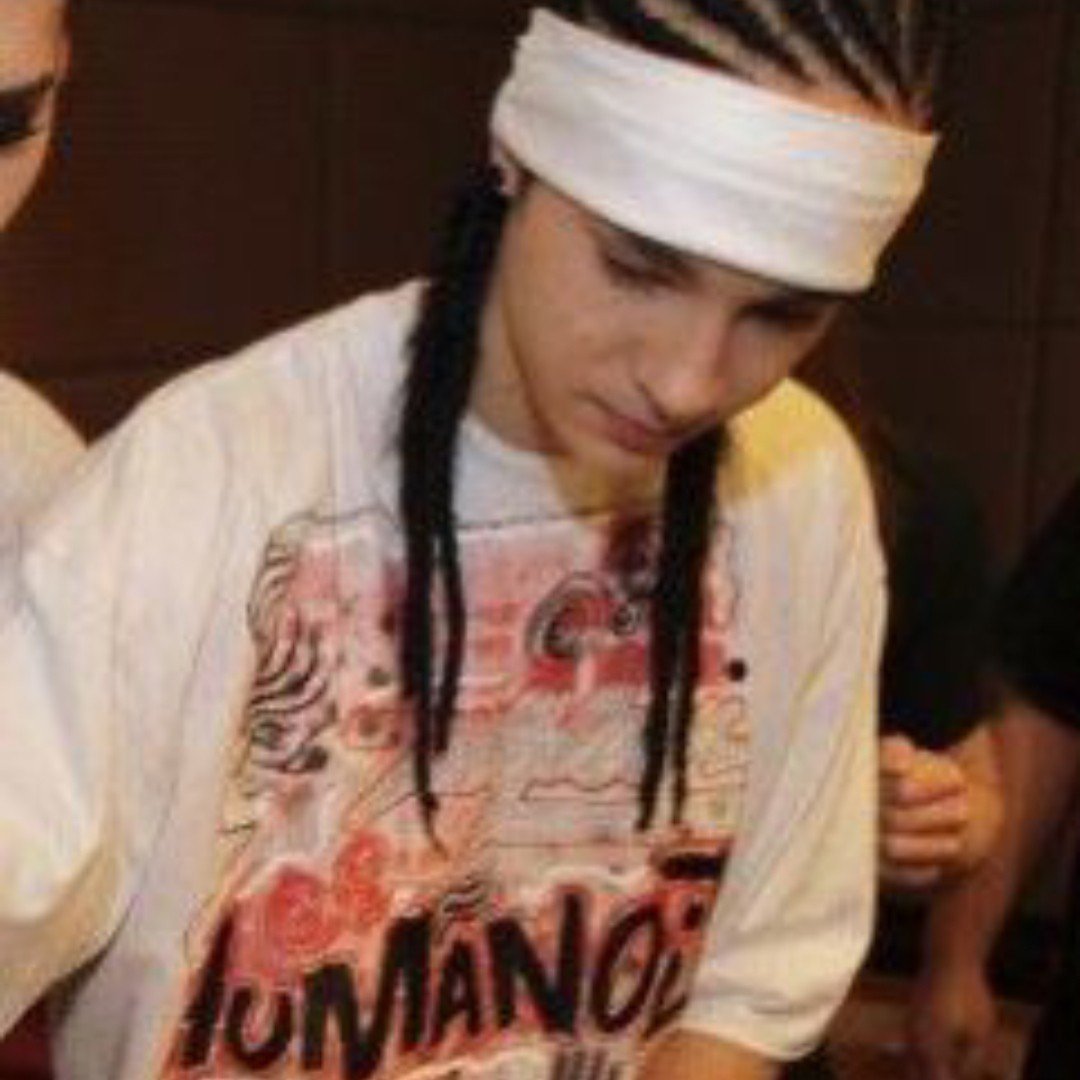 Tom Kaulitz• jealous friend :0