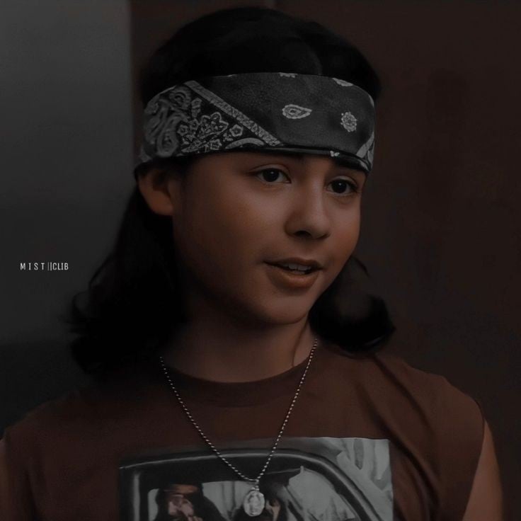 “•Robin Arellano•”