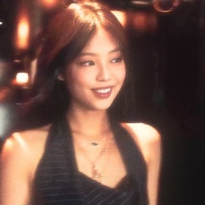 Jennie Kim | DMBM3Z