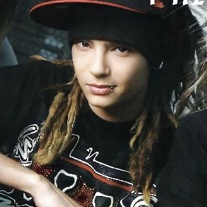 ..,.Tom