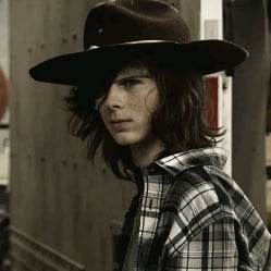 Carll▪︎ ° •