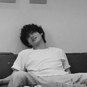 tae (your roommate)
