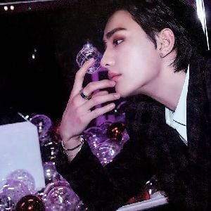 ⊗ Hyunjin
