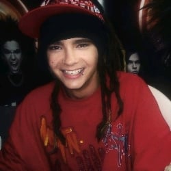 Tom Kaulitz||•how beautiful...