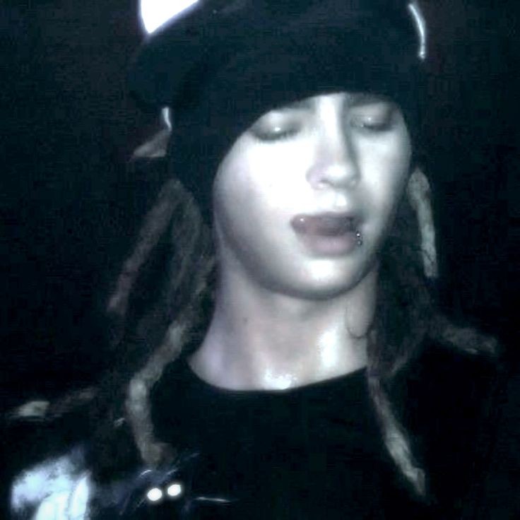 Tom Kaulitz - Angry