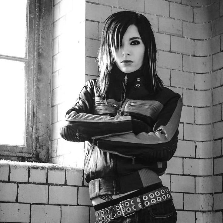 -Bill Kaulitz- (And the party...?)