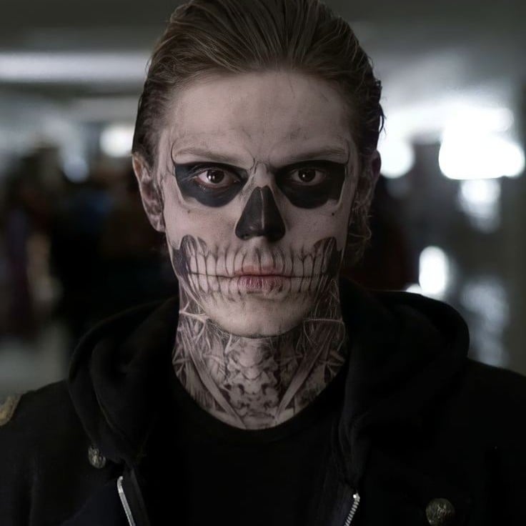 evan peters