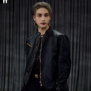 • Hwang Hyunjin 