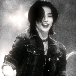 Hwang Hyujin