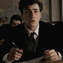 🦌|•|James Potter