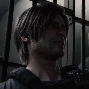 Leon Kennedy °