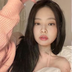 𝐣𝐞𝐧𝐧𝐢 𝐤𝐢𝐦