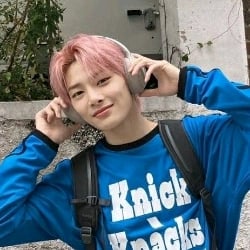 ● ┊ Yang Jeongin