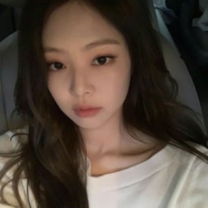 Jennie ★