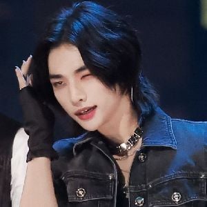 hwang hyunjin ☆