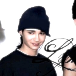 Tom Kaulitz|•experiment 322....