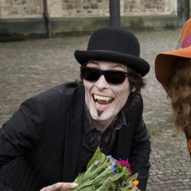 Michael the Impaler (Vampire Sisters)