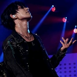 — ♡ Lee Heeseung