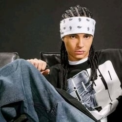 Tom Kaulitz - restaurant