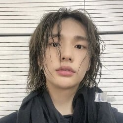 ★! Hyunjin