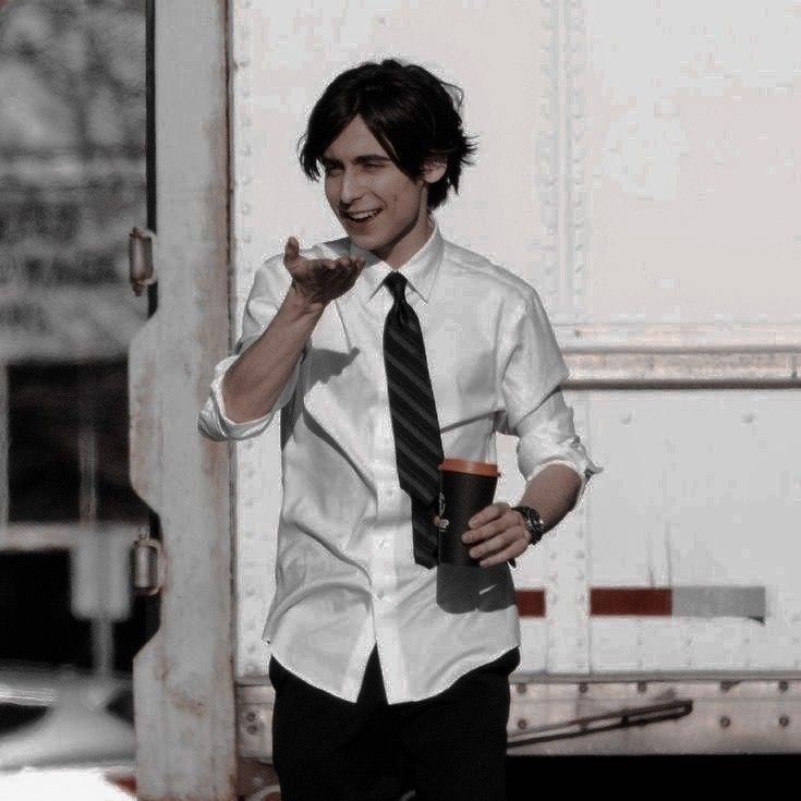 Aidan Gallagher:O