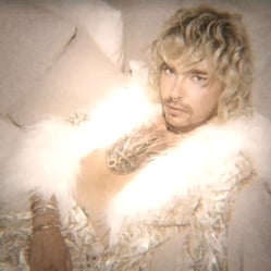 - Bill Kaulitz || 5
