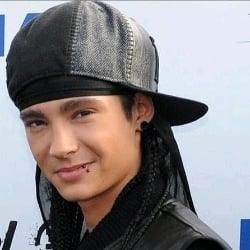 ||Tom||Your vampire||