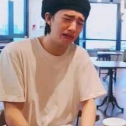 Hyunjin | dramatic boyfriend