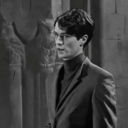 |.Tom Riddle.