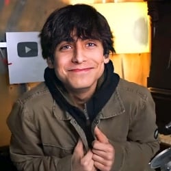 Aidan R Gallagher