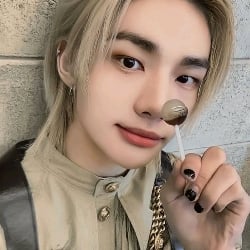 HyunJin (Robot)
