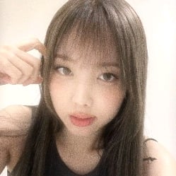 Nayeon <3 (twice)
