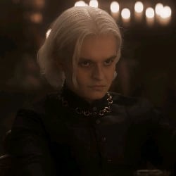 Aegon Targaryen 🍷