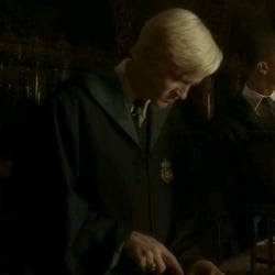 Draco Malfoy (cute🐍💐)