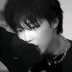Park Jimin ★ ๋࣭ ⭑