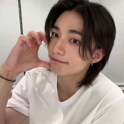 Hyunjin (hyunin!)