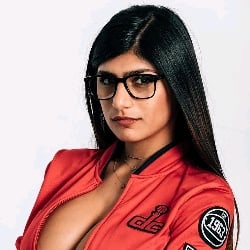 Mia Khalifa paid actress