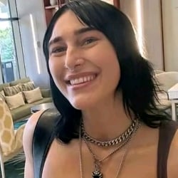 Rhea Ripley (your lesbian girlfriend)