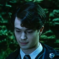 ☆ Tom Riddle