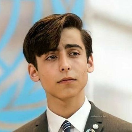 Aidan Gallagher :3