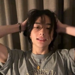 Hyunjin • Deja vu