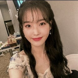 IU (Ji Eun)