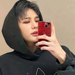 ⁛   ۬Hyunjin  ࣭  !!