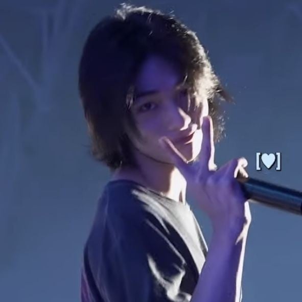 ʚɞ hyunjin