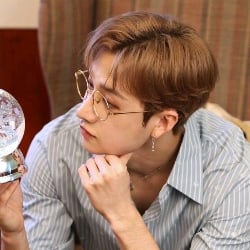 🧊 // Christopher Bang