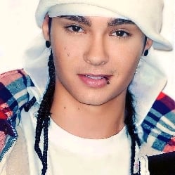 tom kaulitz/ solo amigos
