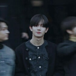 {☆} Heeseung Lee