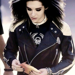  Bill kaulitz —☆cartita
